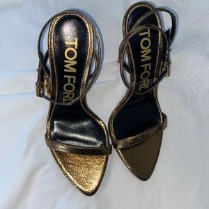 Tom Ford Pad Lock Heel, never worn. Copper colored.